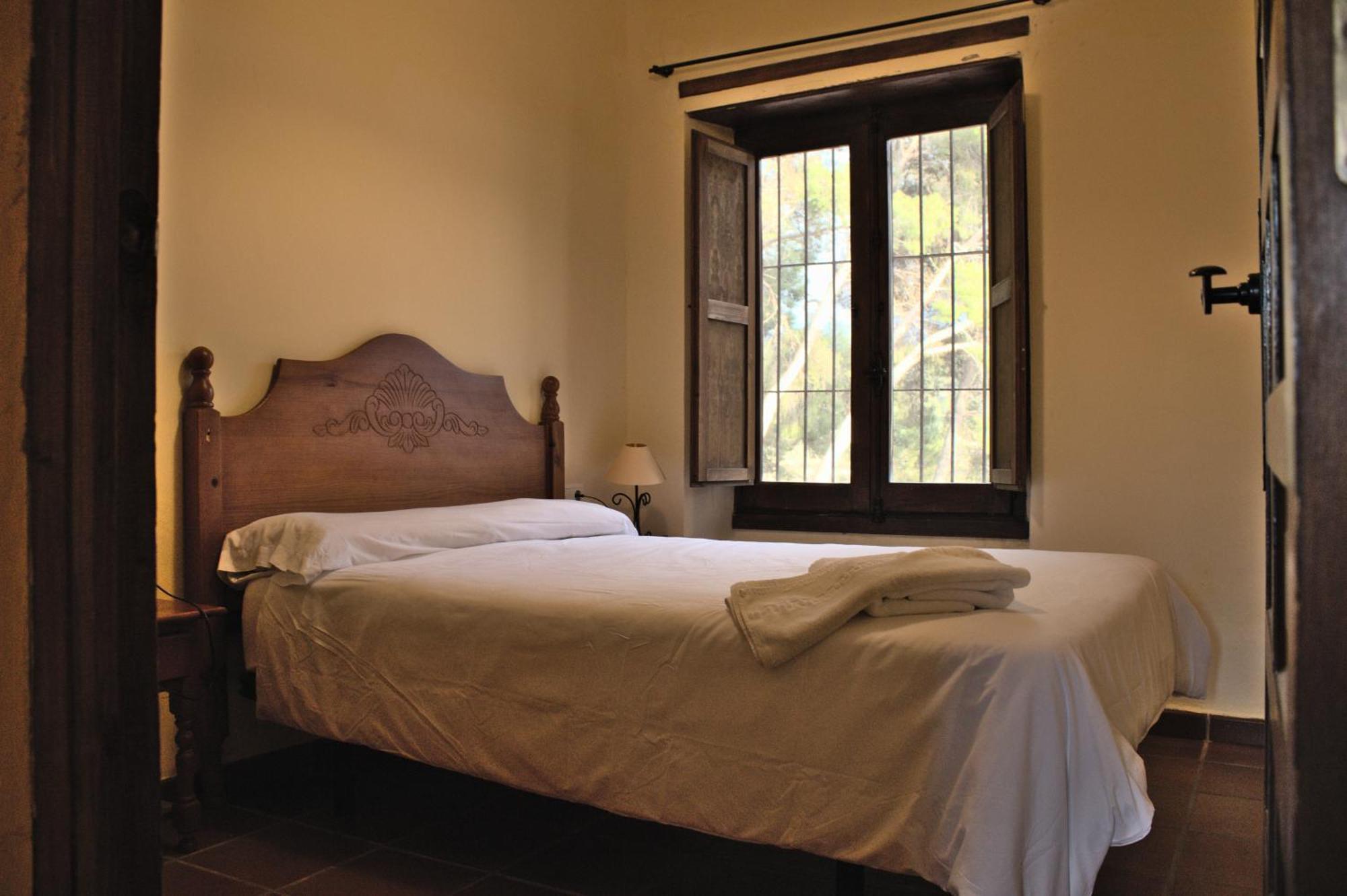 Masia De San Juan - Castillo Con Piscina En Plena Sierra Calderona เซกอร์เบ ภายนอก รูปภาพ